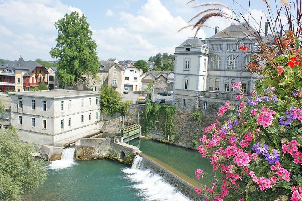 Chambres D'Hotes L'Oustal Oloron-Sainte-Marie Exteriör bild