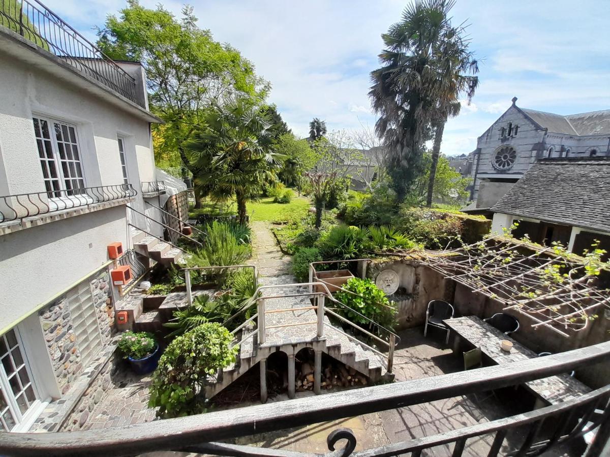 Chambres D'Hotes L'Oustal Oloron-Sainte-Marie Exteriör bild