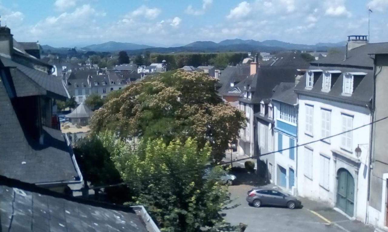 Chambres D'Hotes L'Oustal Oloron-Sainte-Marie Exteriör bild