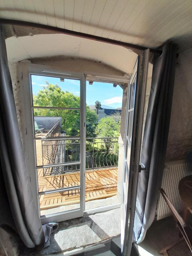 Chambres D'Hotes L'Oustal Oloron-Sainte-Marie Exteriör bild