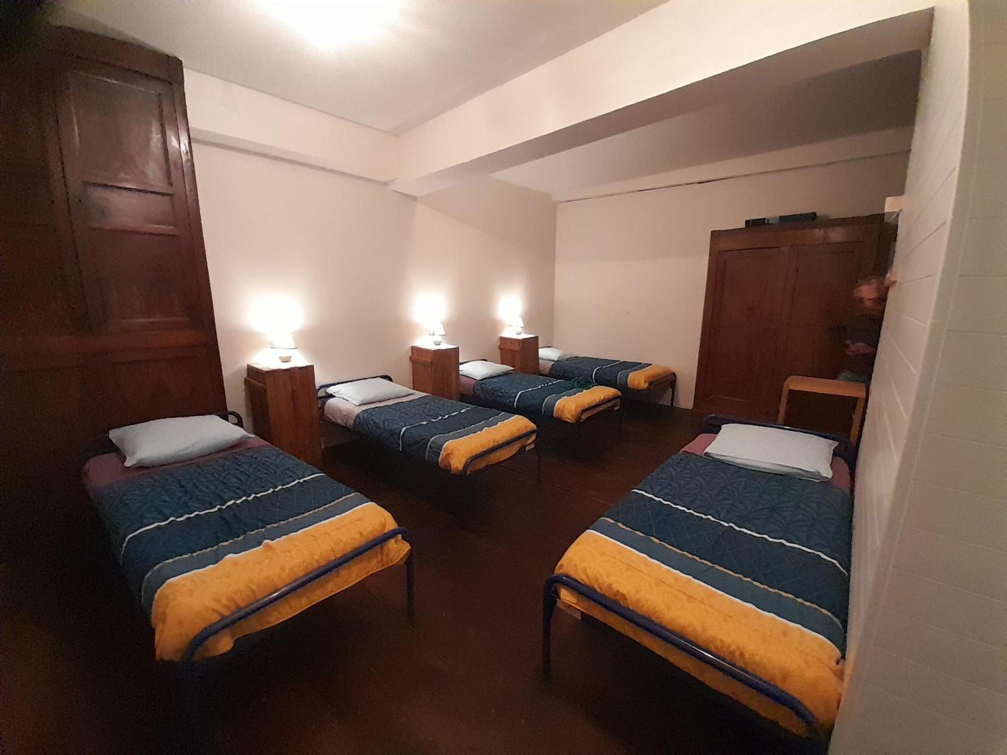 Chambres D'Hotes L'Oustal Oloron-Sainte-Marie Exteriör bild