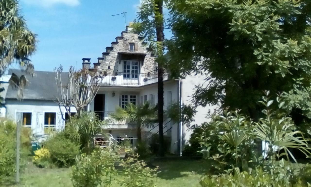 Chambres D'Hotes L'Oustal Oloron-Sainte-Marie Exteriör bild